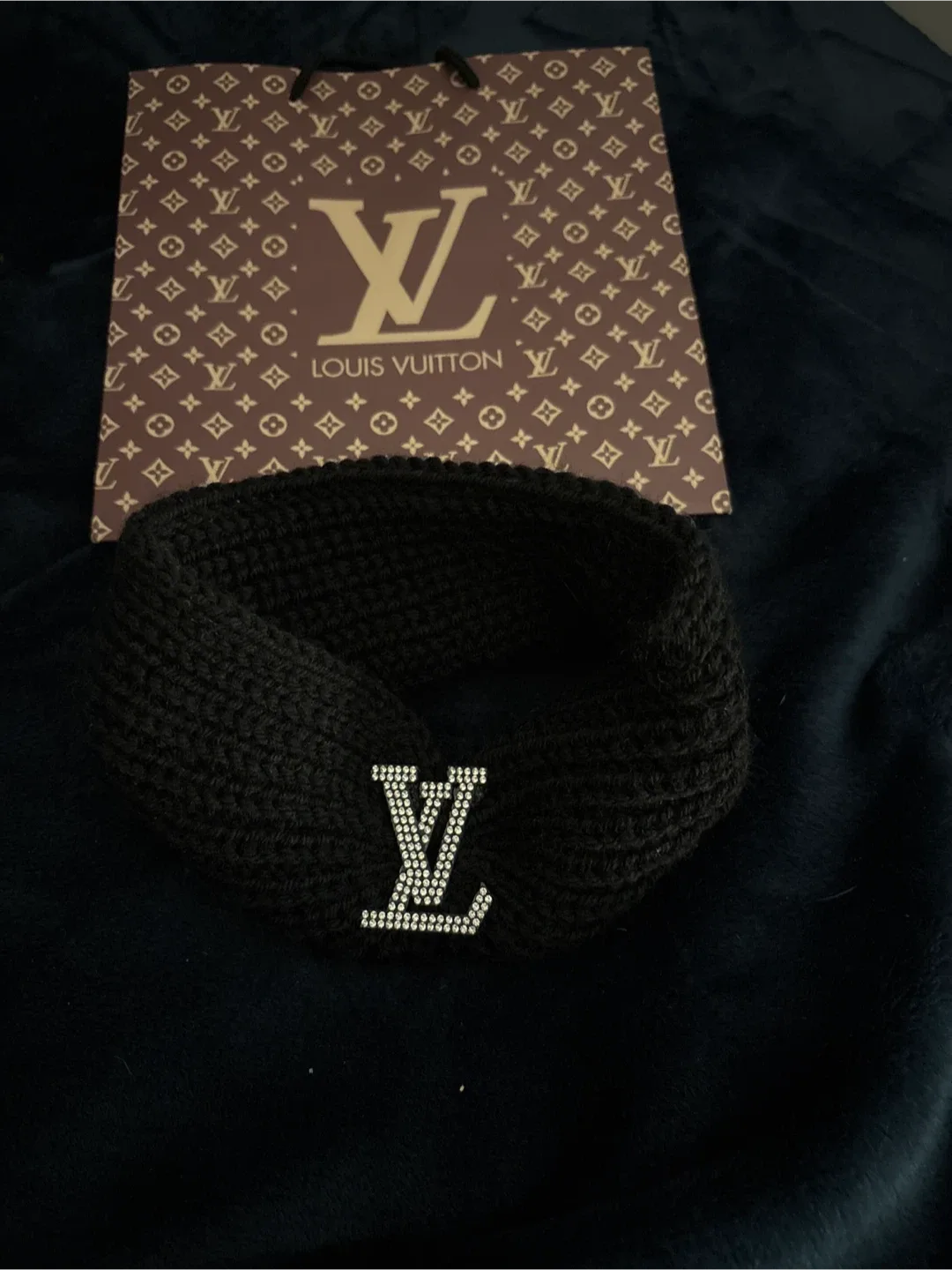 Louis Vuitton Black Headband image indicator(2)