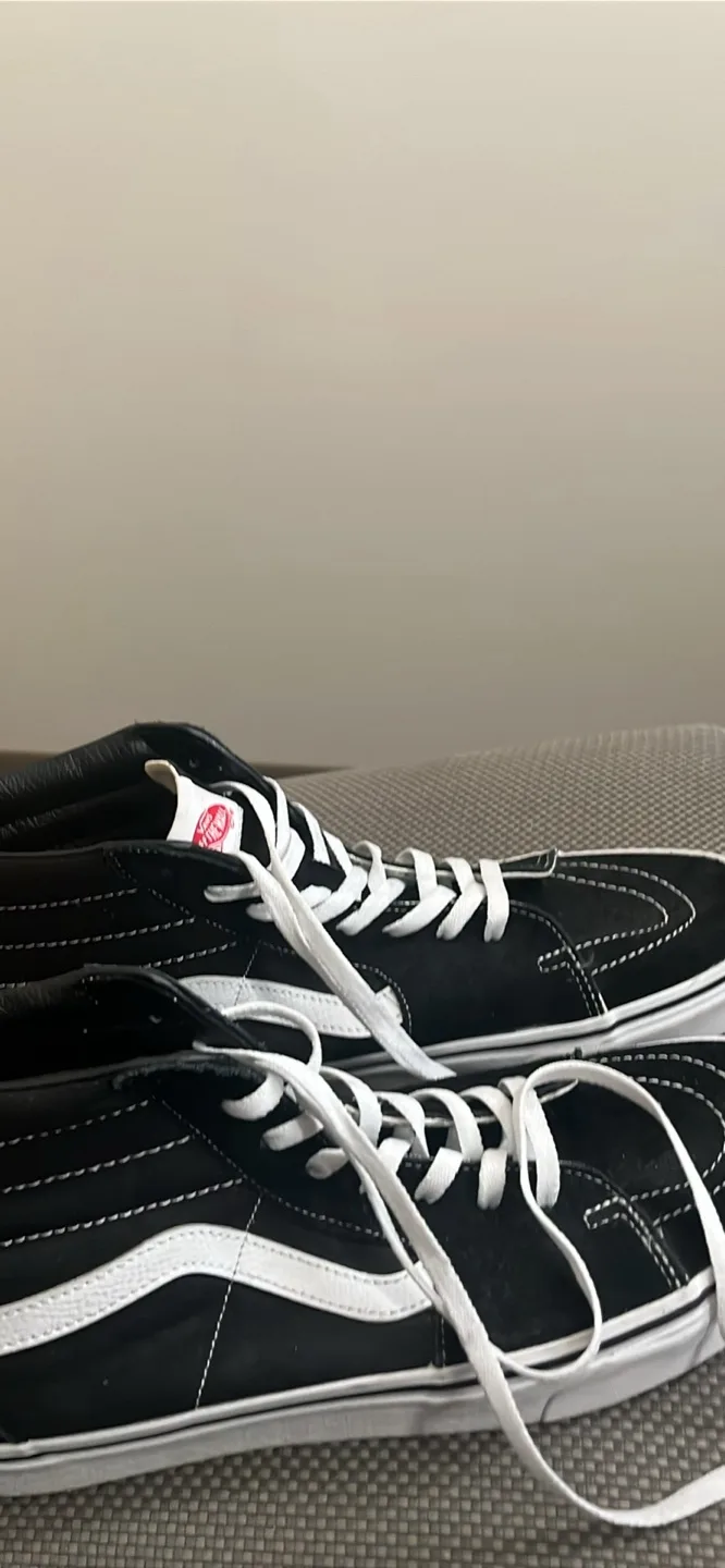Vans SK8-Hi Black/White Sneakers image indicator(5)