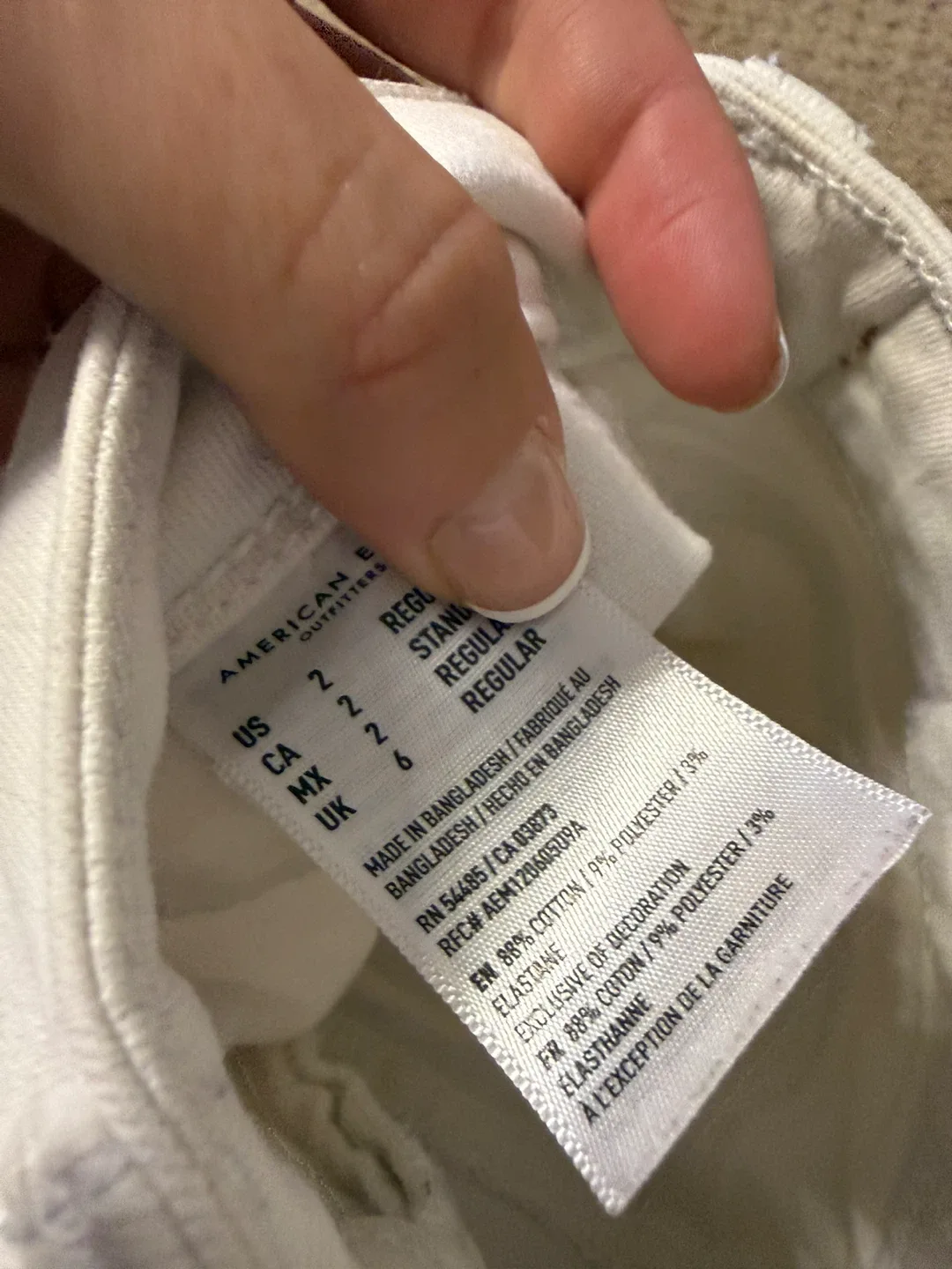 American Eagle White Super Stretch Jeans image indicator(4)