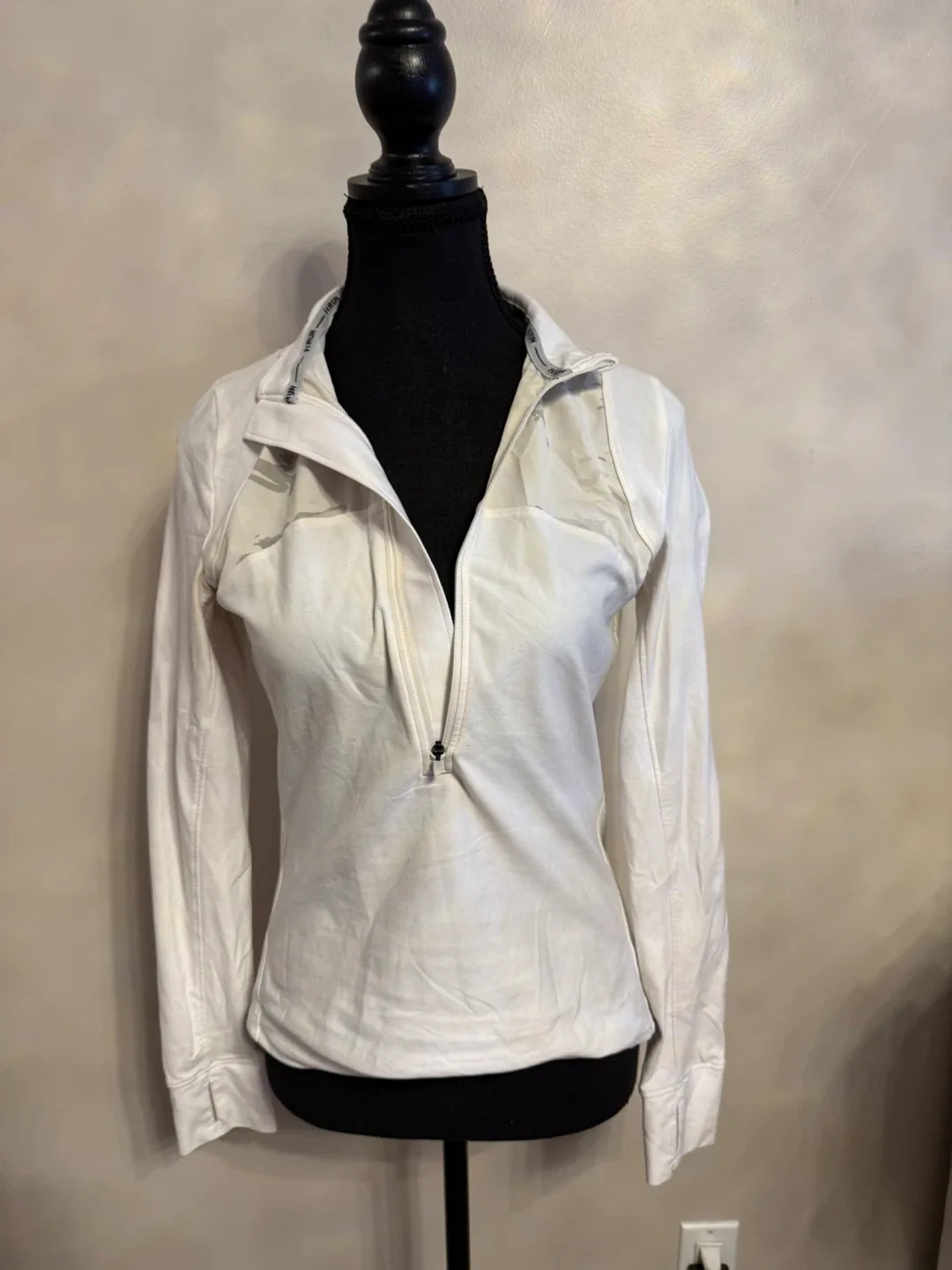 Under Armour RUN HeatGear Fitted Top image indicator(2)