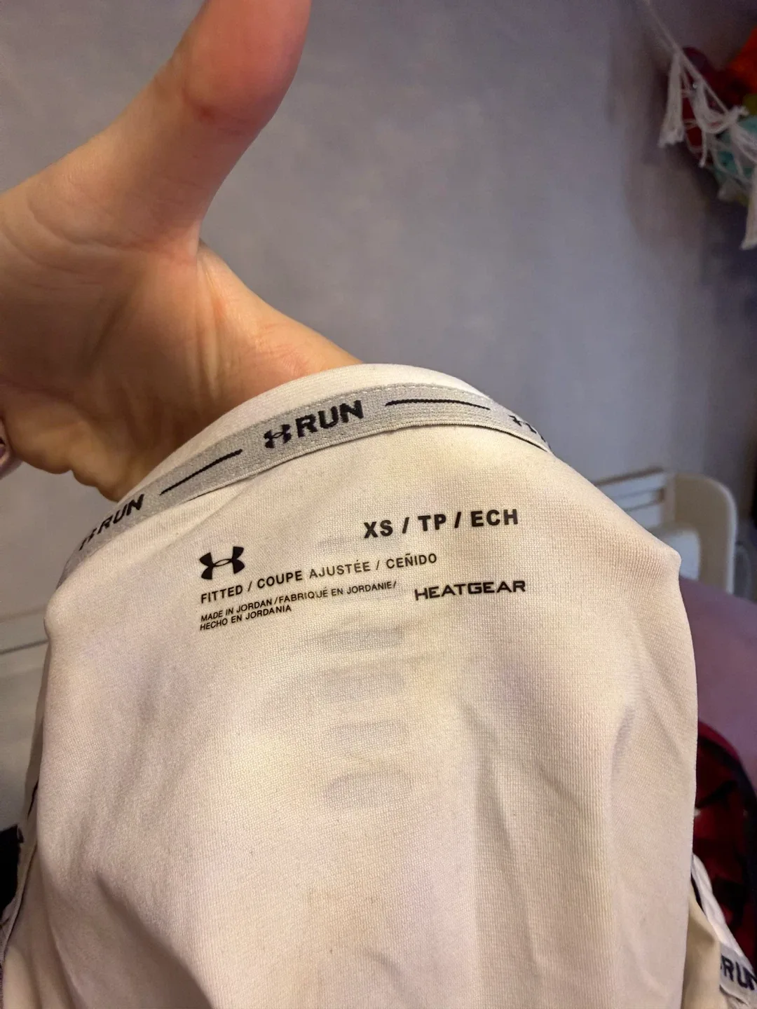 Under Armour RUN HeatGear Fitted Top image indicator(4)