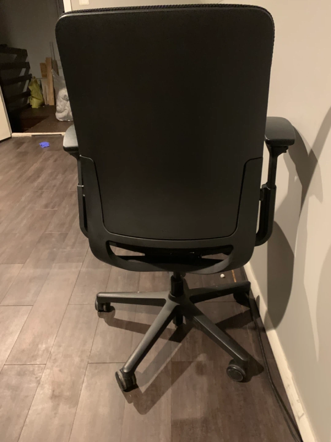 Black Office Chair - photo 3