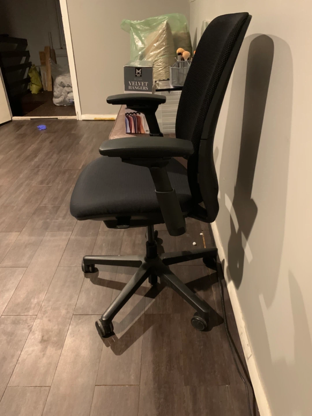 Black Office Chair - photo 2