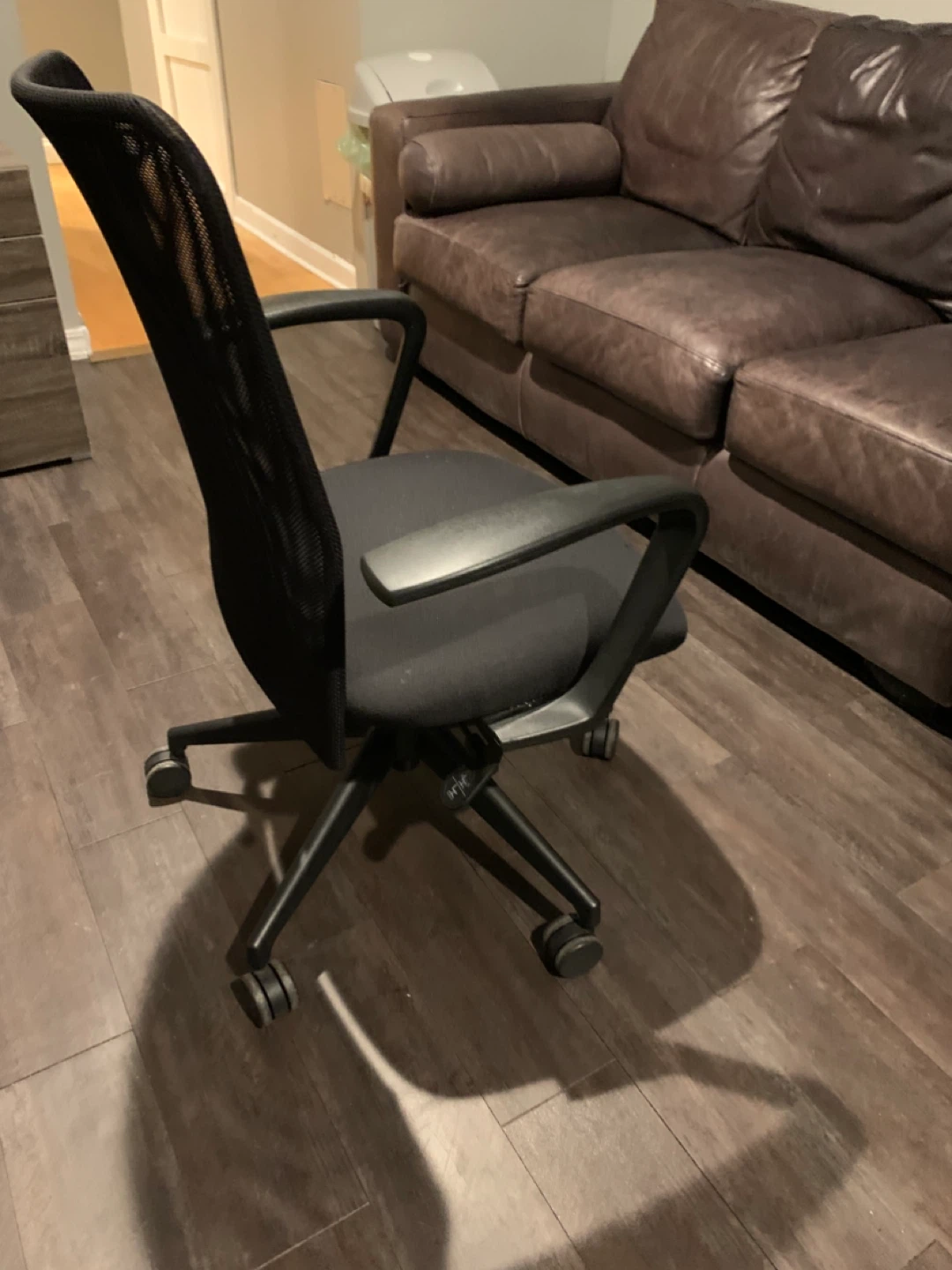 Black Office Chair - photo 3