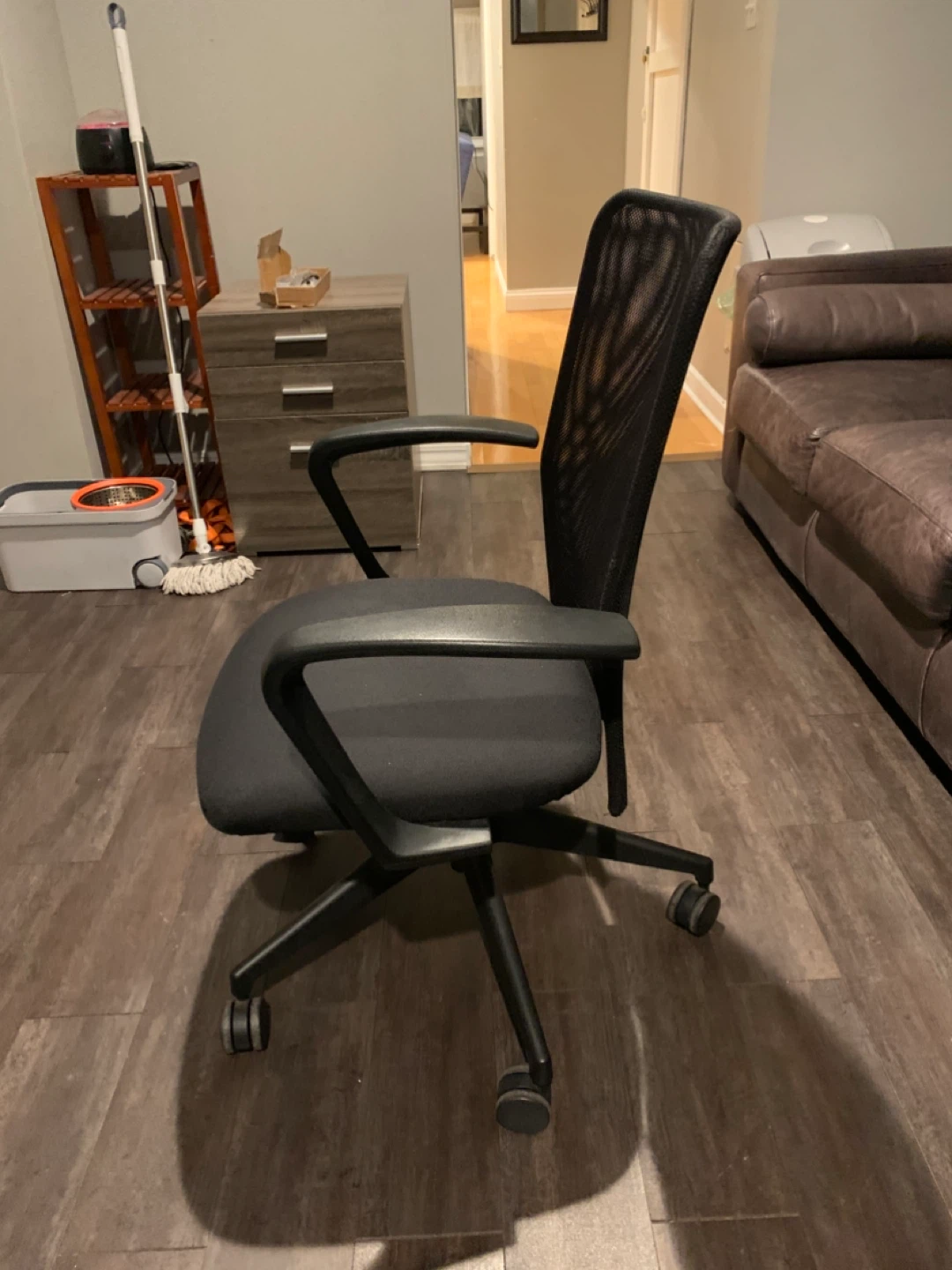 Black Office Chair - photo 2