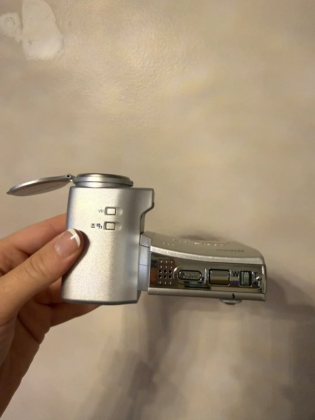 Nikon Coolpix S10 VR Digital Camera, 6.0 Megapixels image indicator(6)