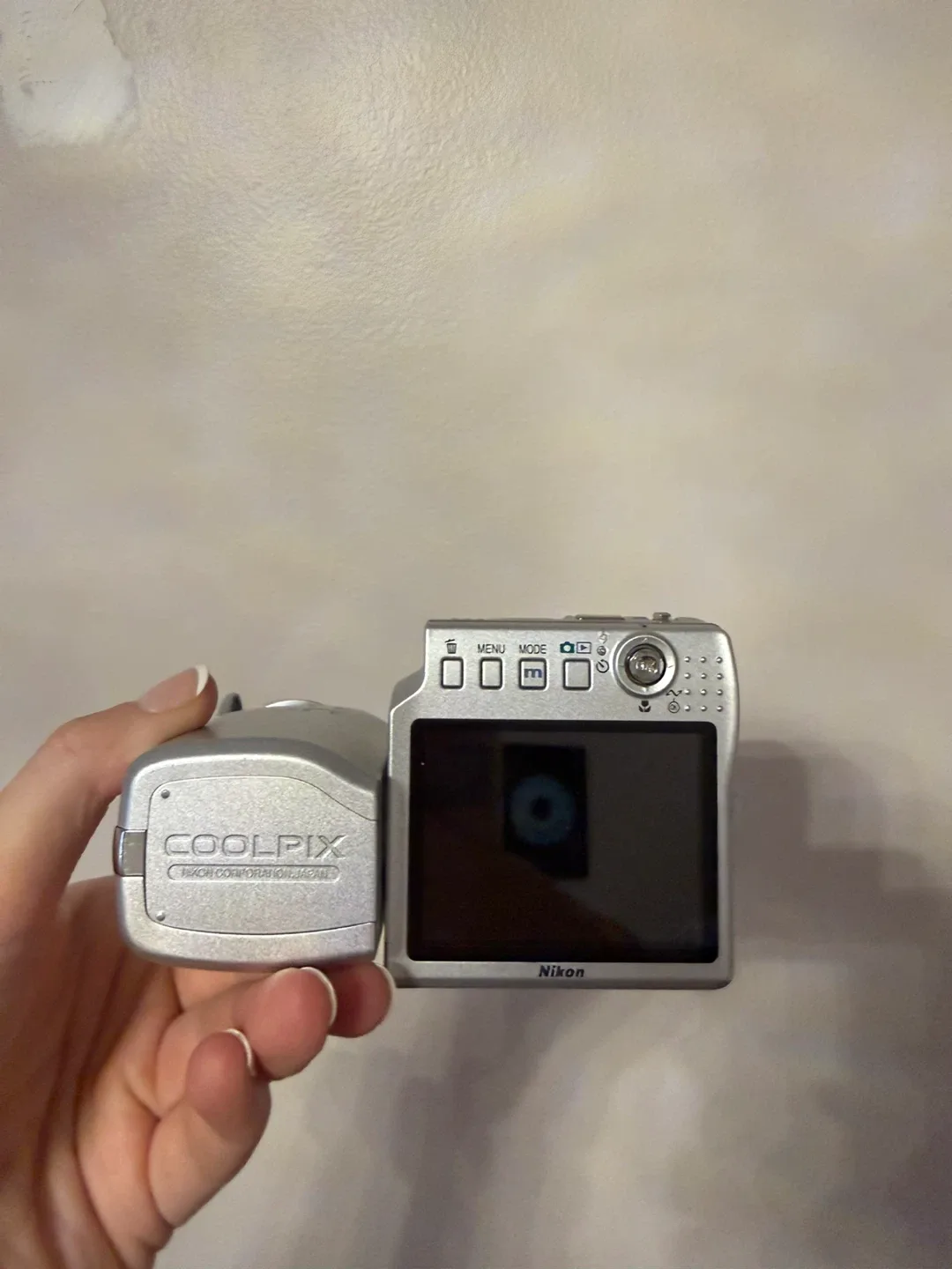 Nikon Coolpix S10 VR Digital Camera, 6.0 Megapixels image indicator(4)