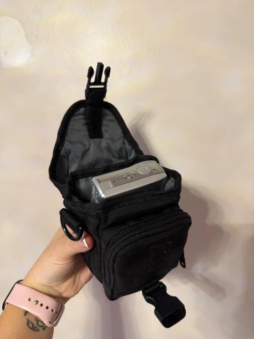 Nikon Coolpix S10 VR Digital Camera, 6.0 Megapixels image indicator(9)