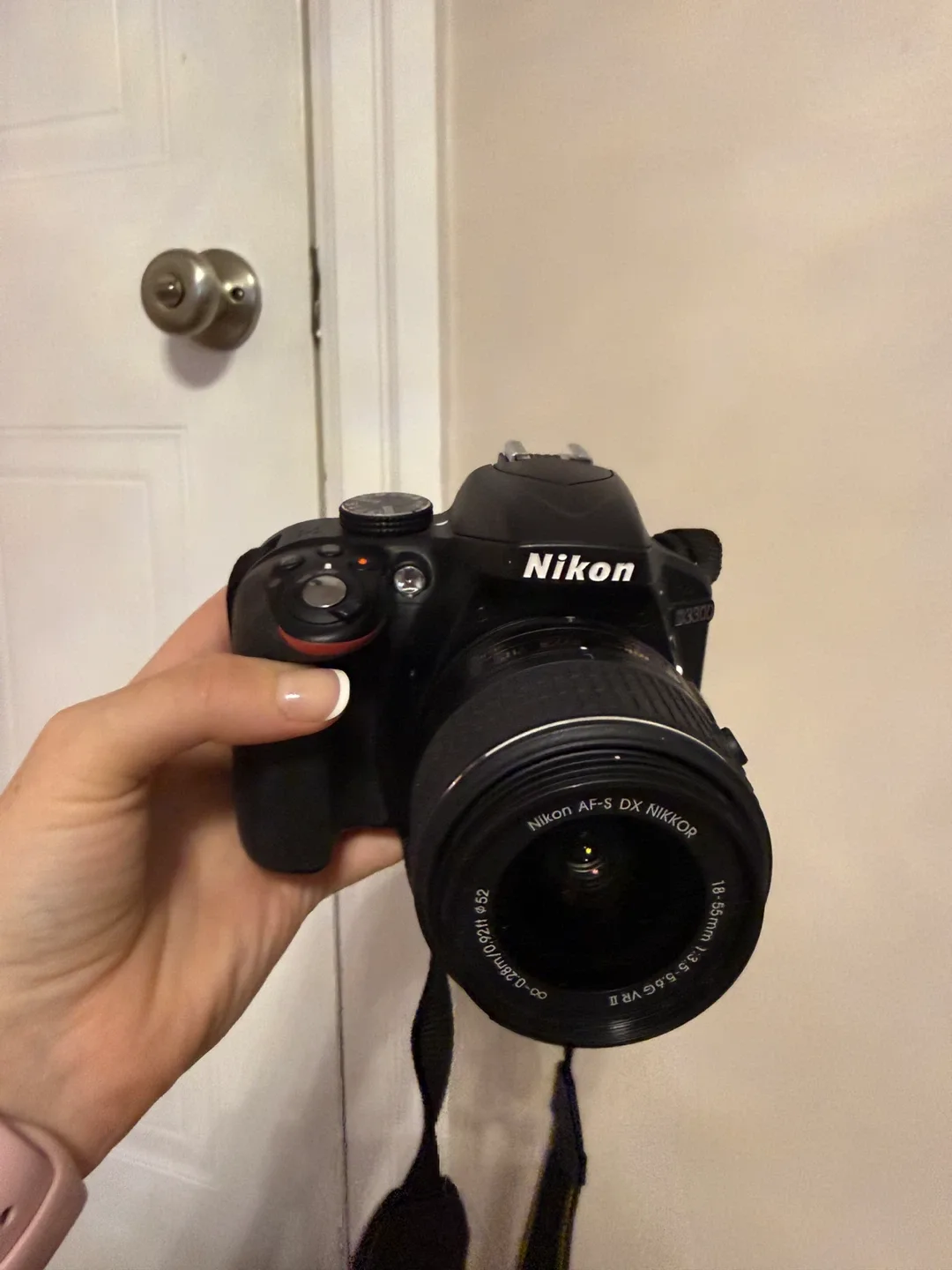 Nikon D3100 DSLR Camera with 18-55mm Lens image indicator(2)