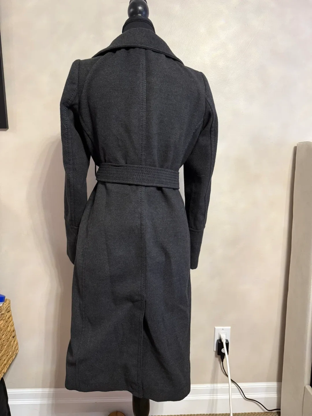 H&M Grey Wool Blend Coat image indicator(3)
