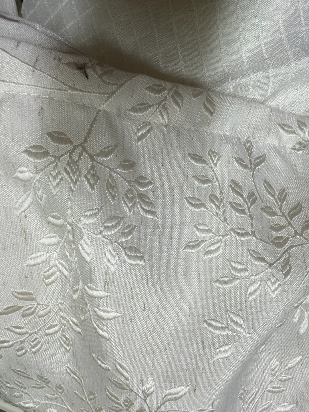 White Window Blinds curtains shelving image indicator(2)