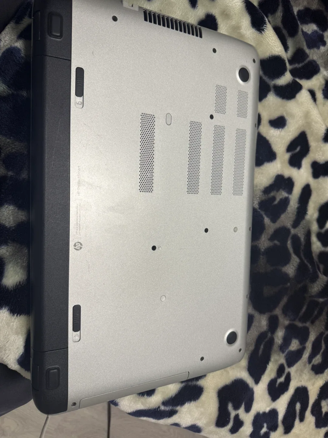 HP pavilion 17 laptop image indicator(2)