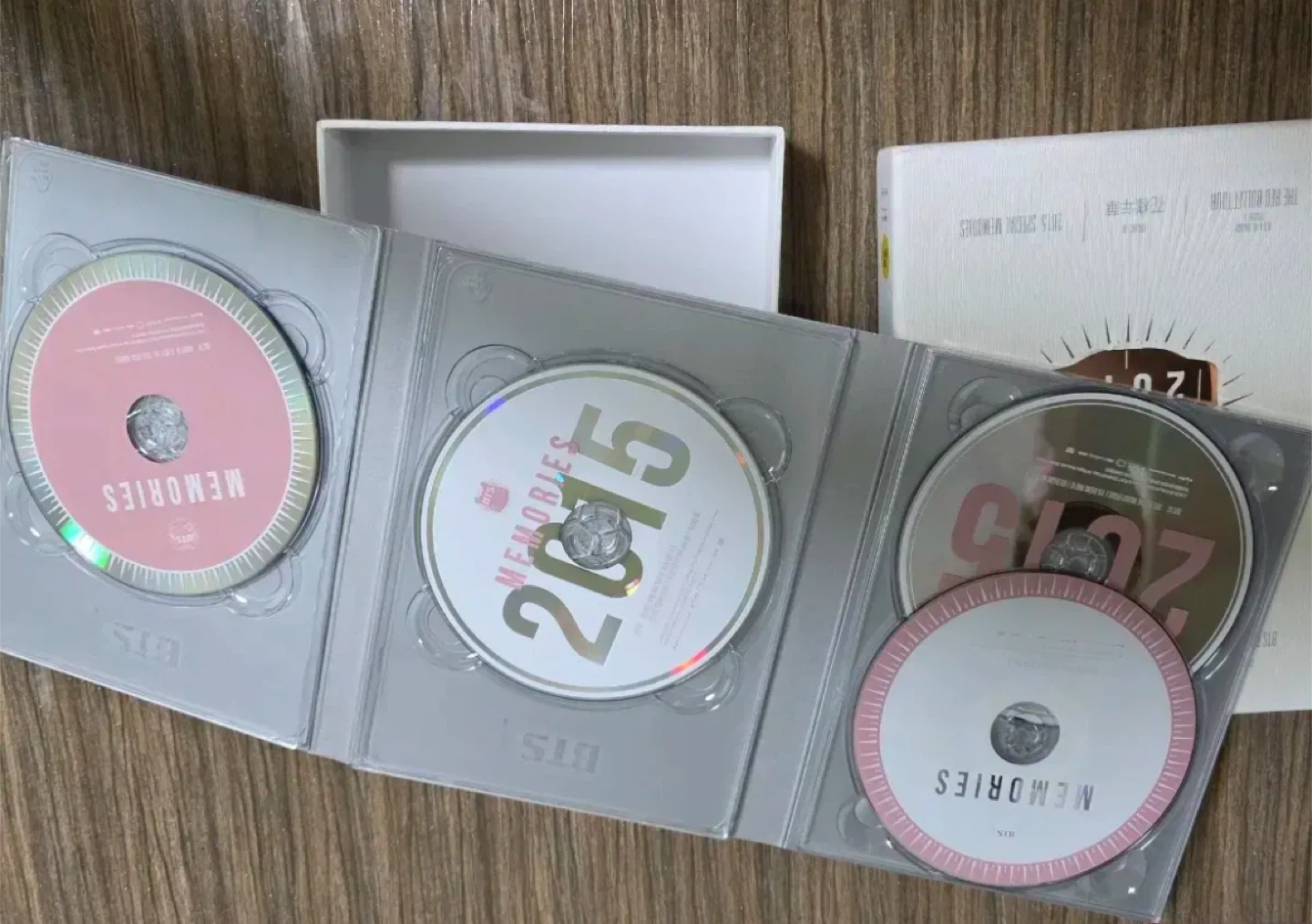 BTS Memories 2015 Special Edition DVD Set | Karrot BTS Memories 2015 Special Edition DVD Set | Karrot