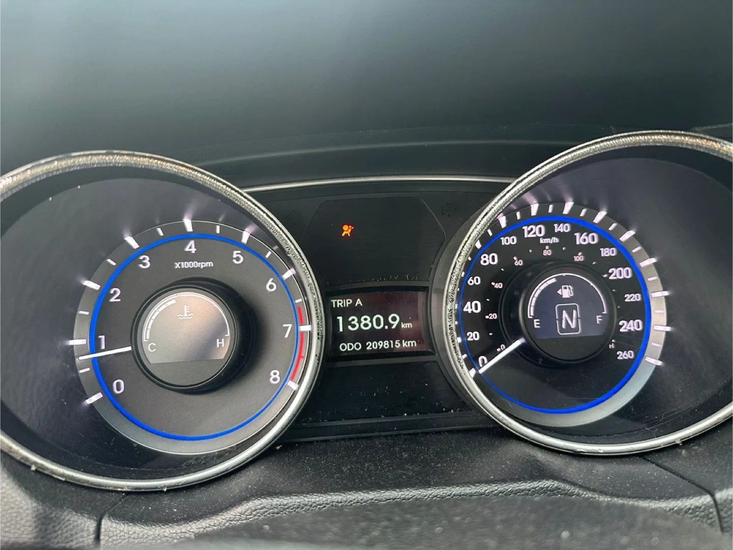 Hyundai Sonata - Silver Sedan image indicator(10)