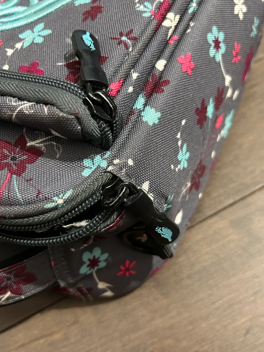 Roots Floral Lunch Bag image indicator(6)