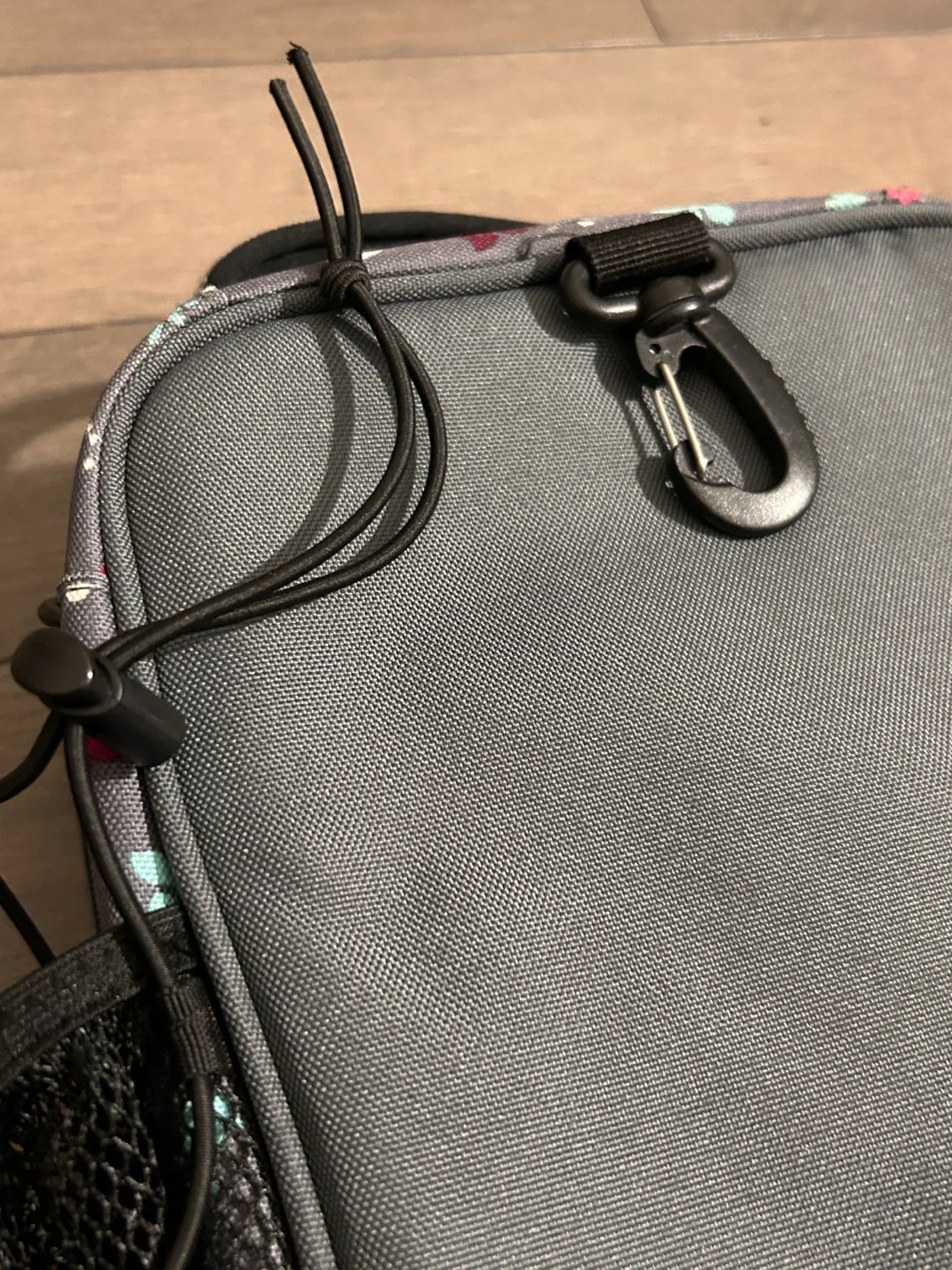 Roots Floral Lunch Bag image indicator(4)