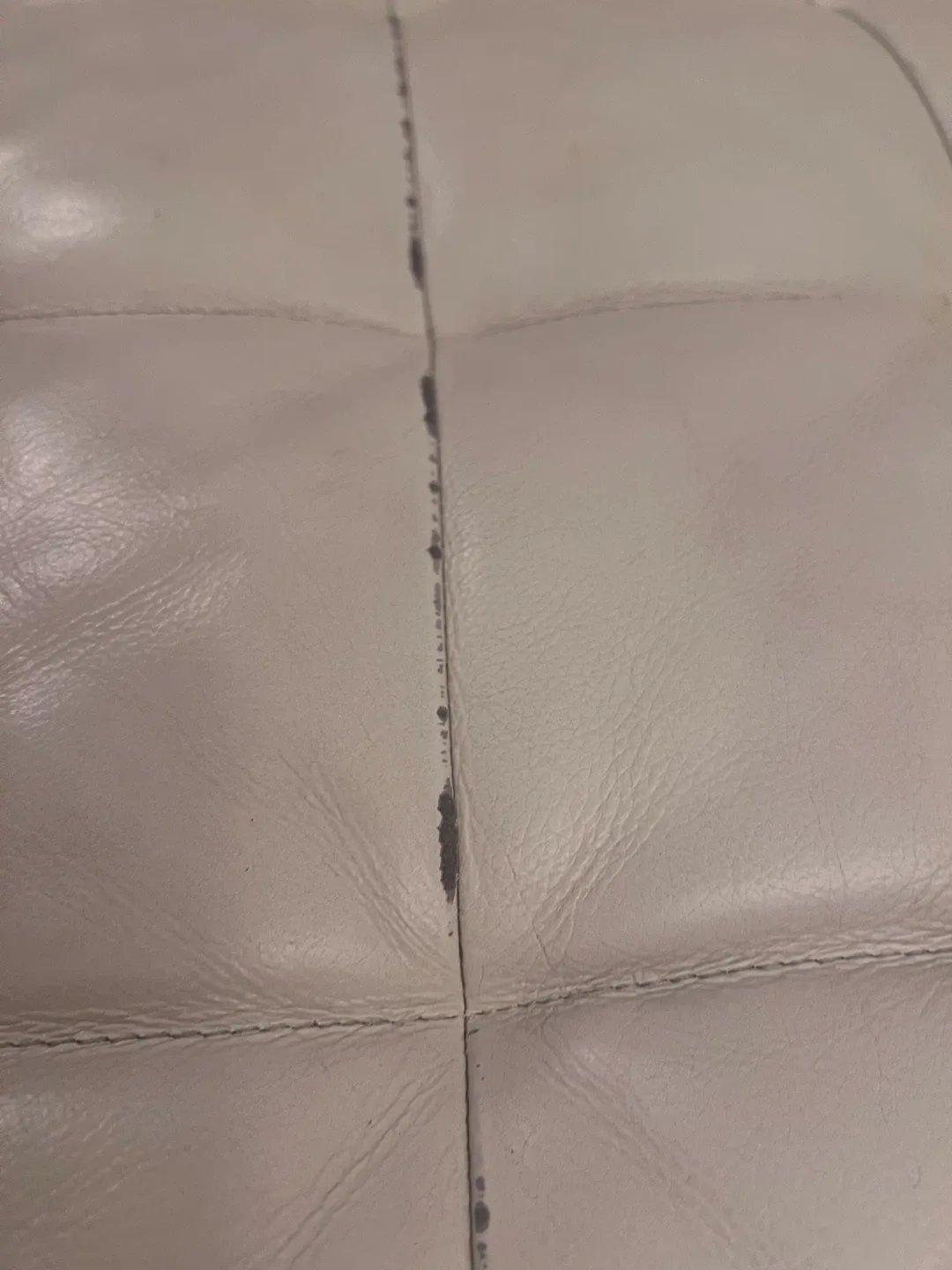 White Leather Sectional Sofa with Chaise image indicator(7)