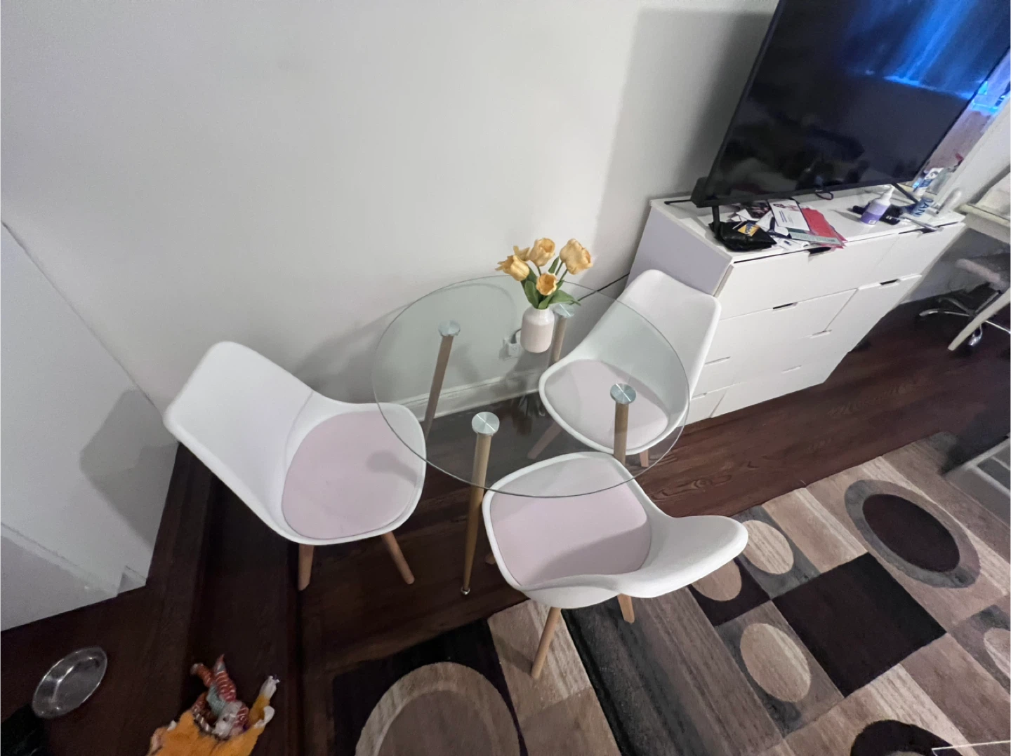 Round Glass Dining Table with 4 White Chairs - photo 4