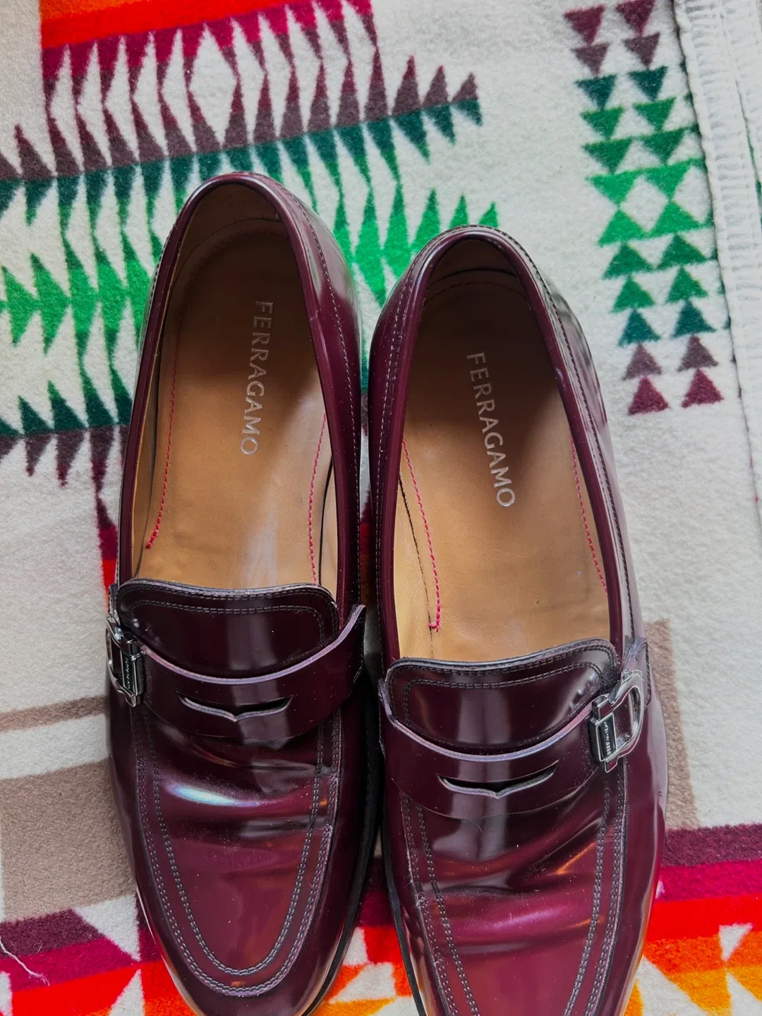 Salvatore Ferragamo Burgundy Patent Leather Loafers Size 11.5 image indicator(3)