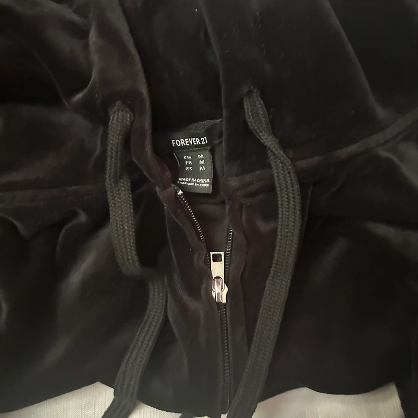 Forever 21 Black Velvet Hoodie - photo 4