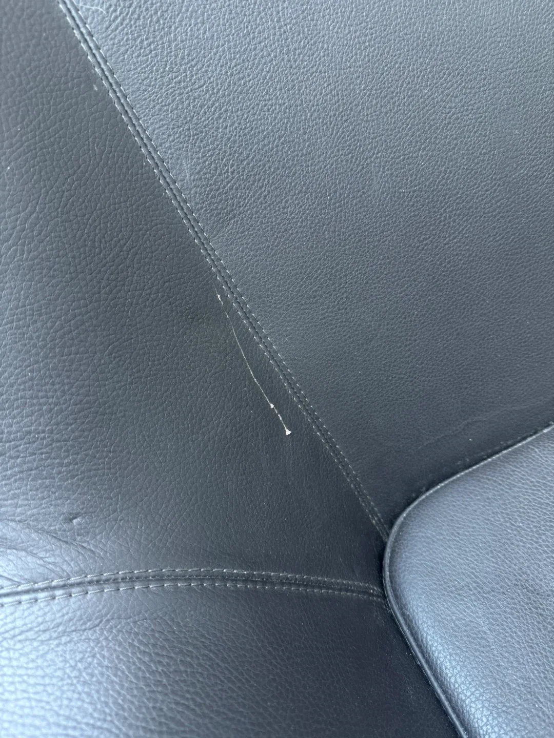 Black Leather Vintage Chair with Chrome Legs image indicator(3)