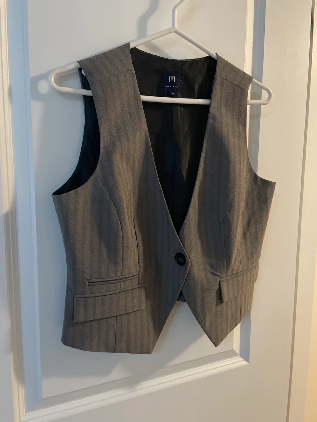 Reitmans Petites Vest - Size 10 like new