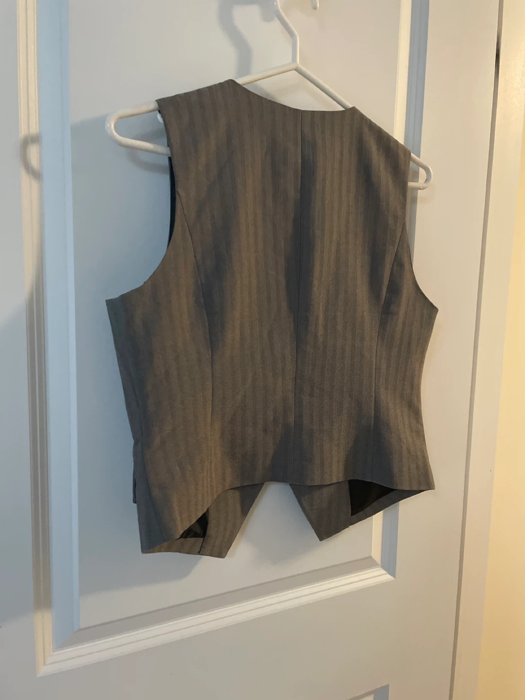 Reitmans Petites Vest - Size 10 like new - photo 3