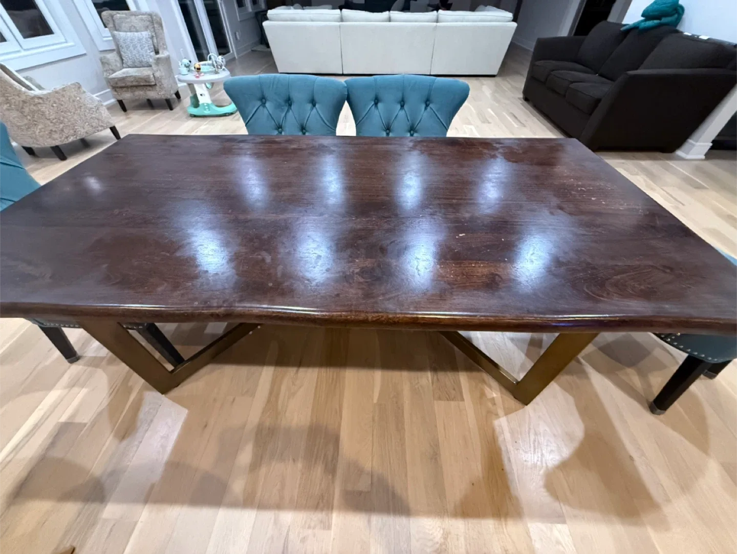 Wooden Dining Table image indicator(2)