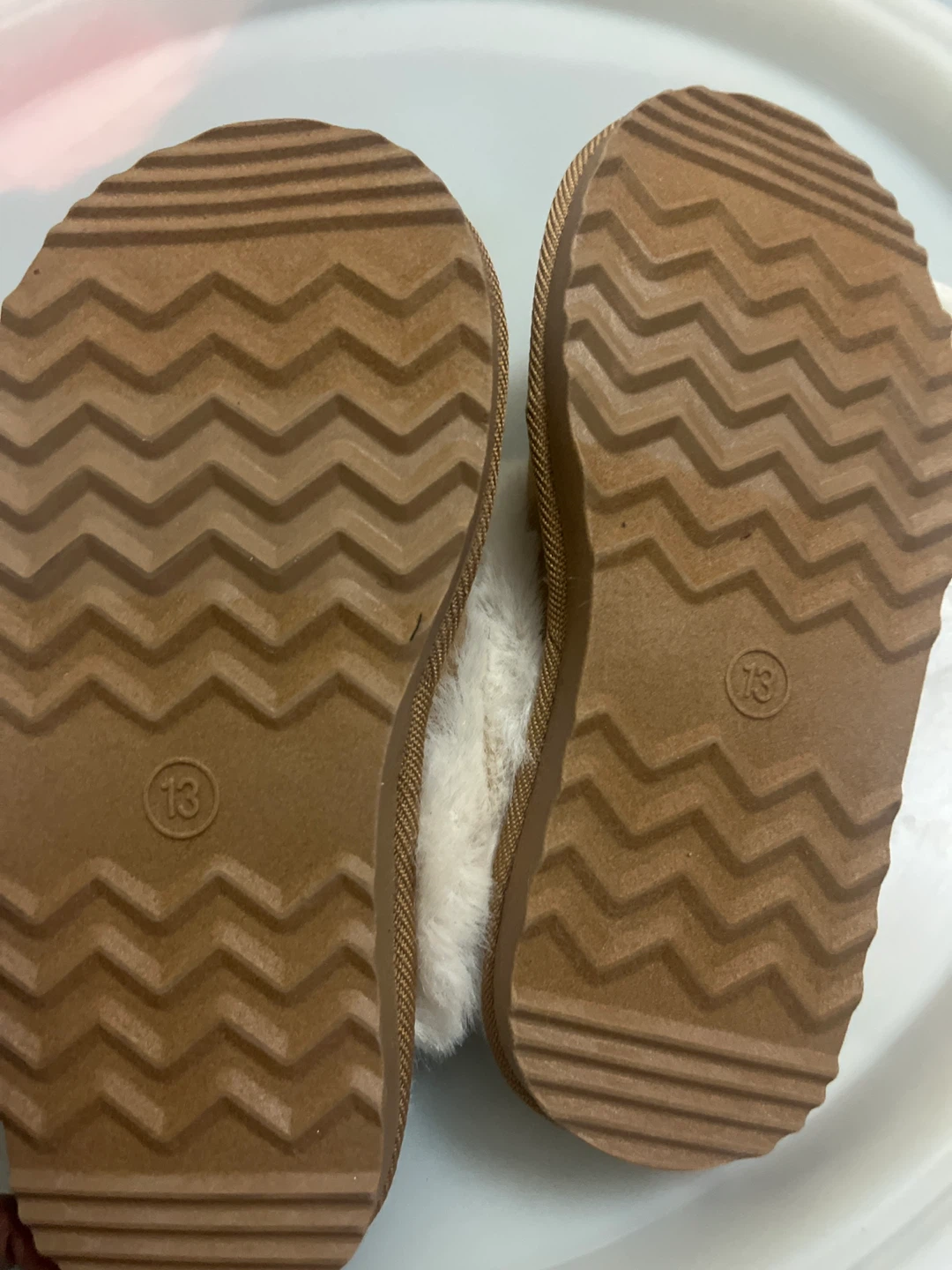 Size 13 Toddler Slippers - photo 3