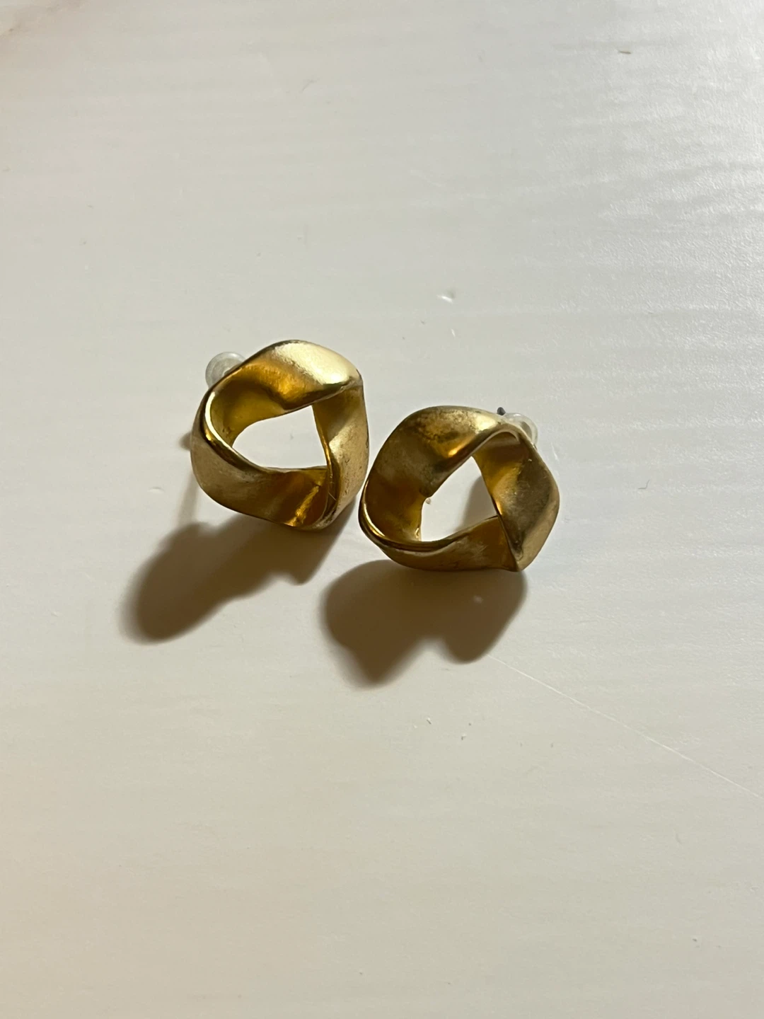 Vintage Gold Tone Earrings