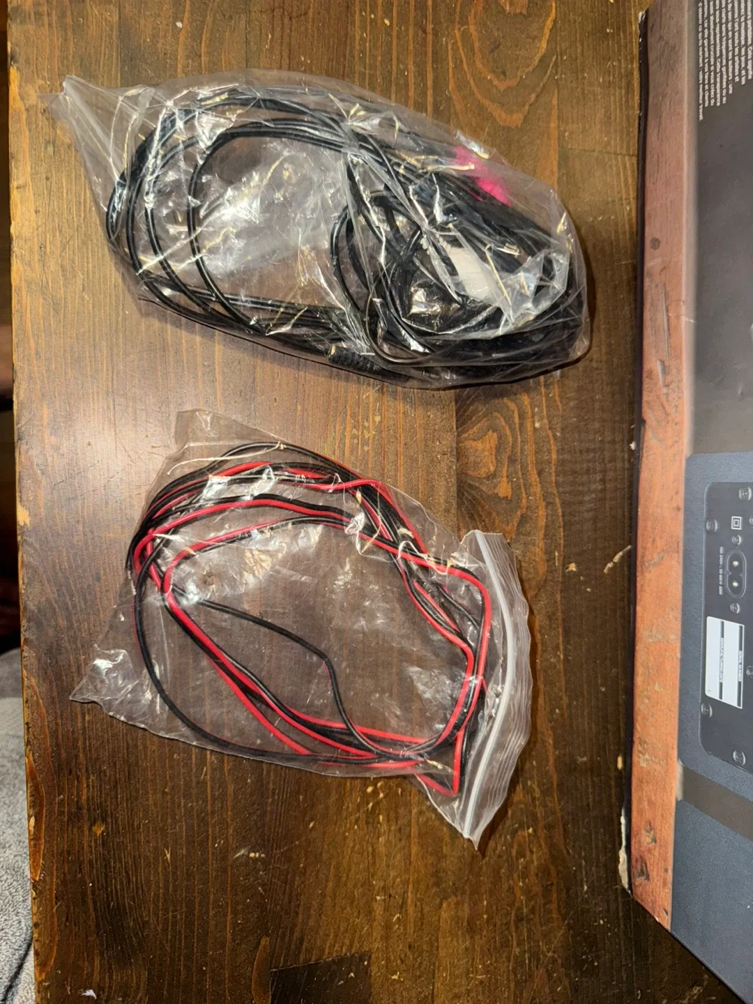 ERIS E3.5 Speakers image indicator(3)