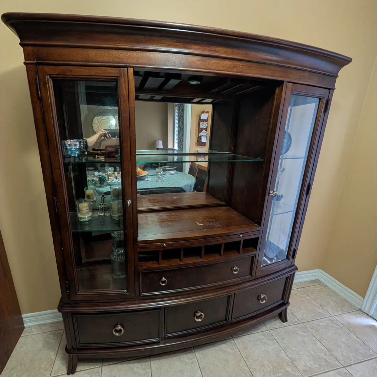 Buffet Hutch (Ashley)