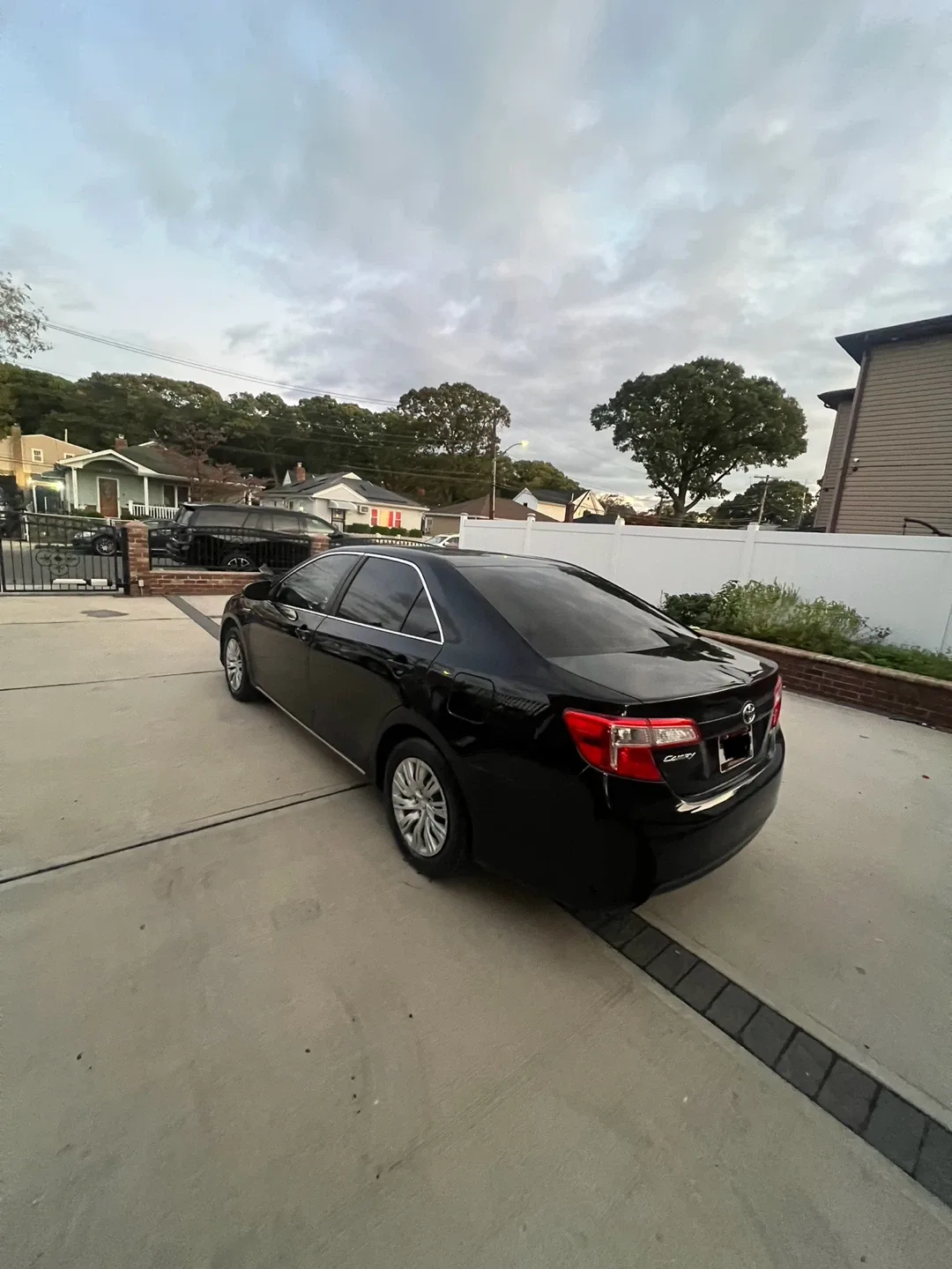 2013 Camry Hybrid LE image indicator(3)