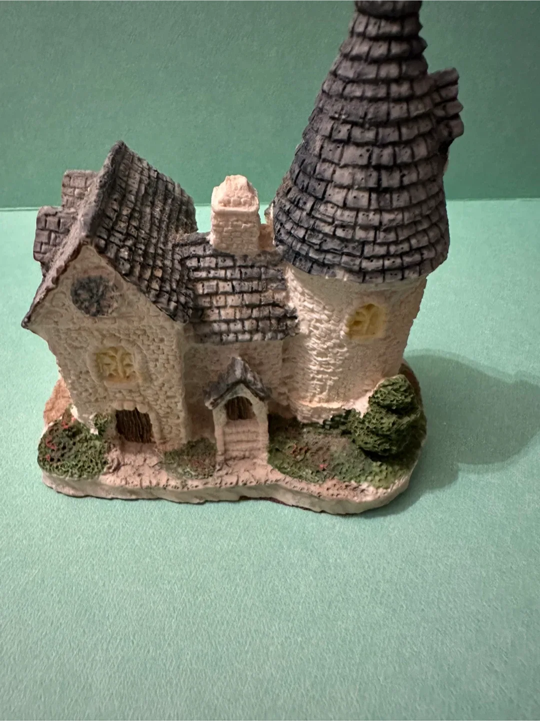 David Winters Miniature Fairy House Figurine image indicator(2)