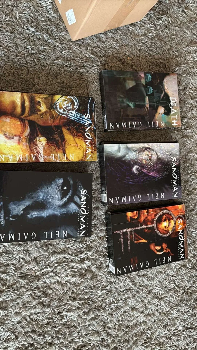 Neil Gaiman The Absolute Sandman Volumes 1-4 and DEATH!! image indicator(3)