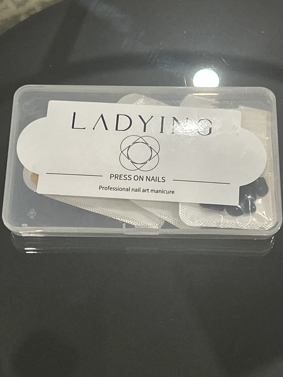 Press On Nails - New in Box image indicator(2)