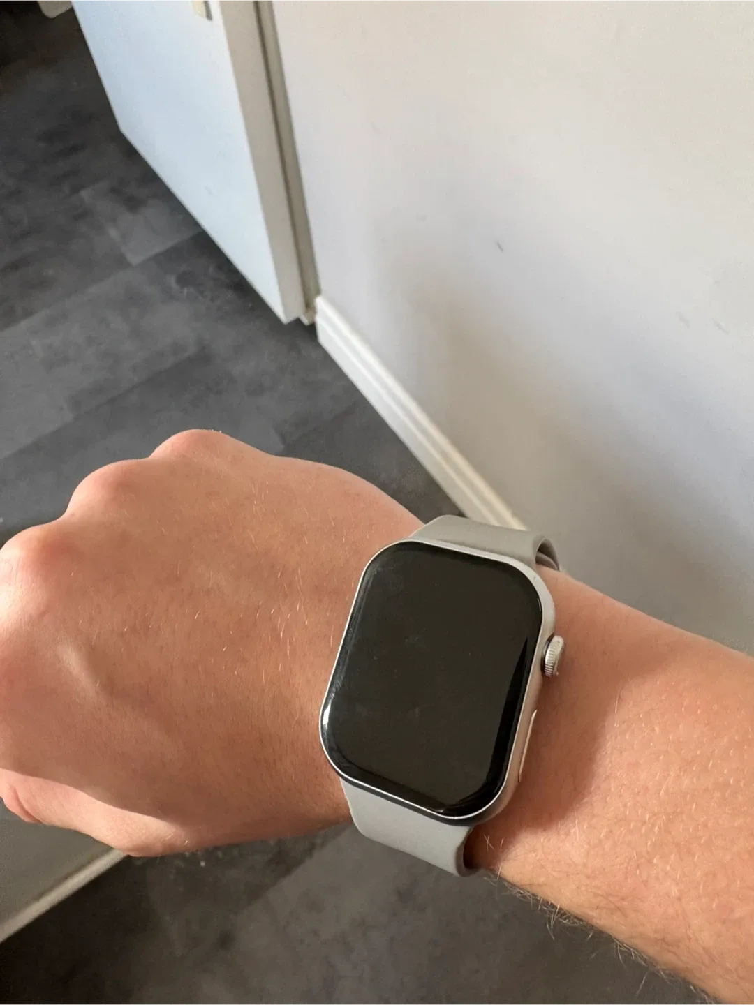 Apple Watch series-10{sealed Brand New} image indicator(5)