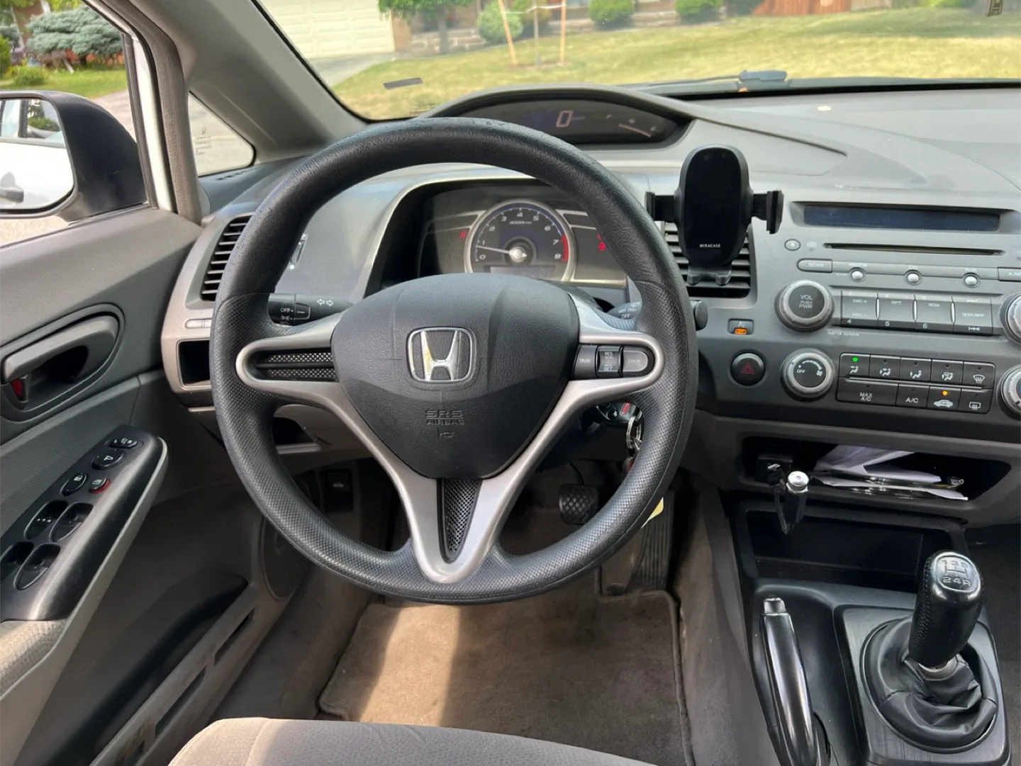 Honda Civic - White image indicator(4)