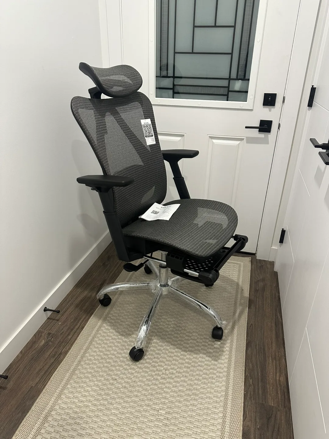 Brand New DFLIVE Ergonomic Office Chair – Adjustable