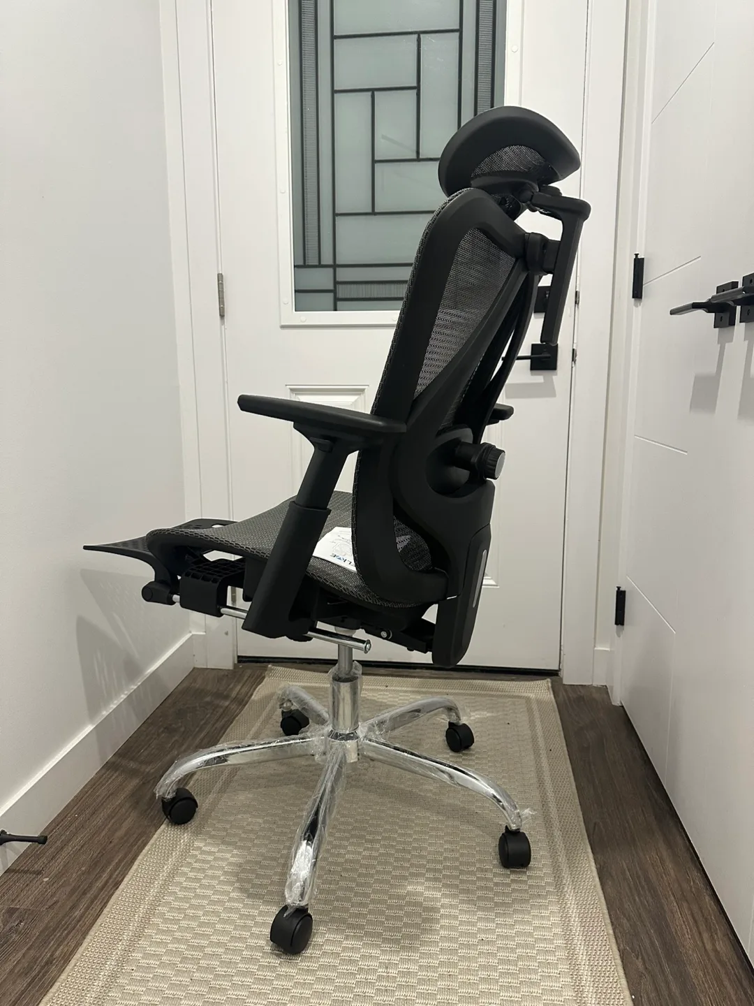 Brand New DFLIVE Ergonomic Office Chair – Adjustable image indicator(7)
