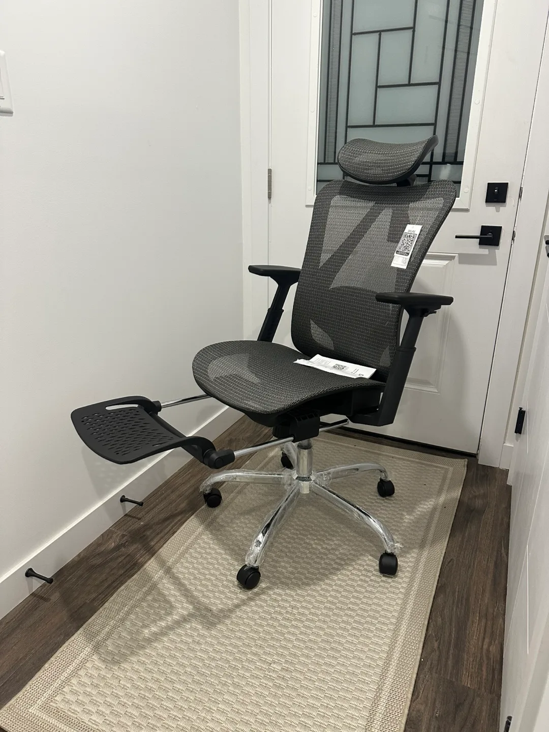 Brand New DFLIVE Ergonomic Office Chair – Adjustable image indicator(10)