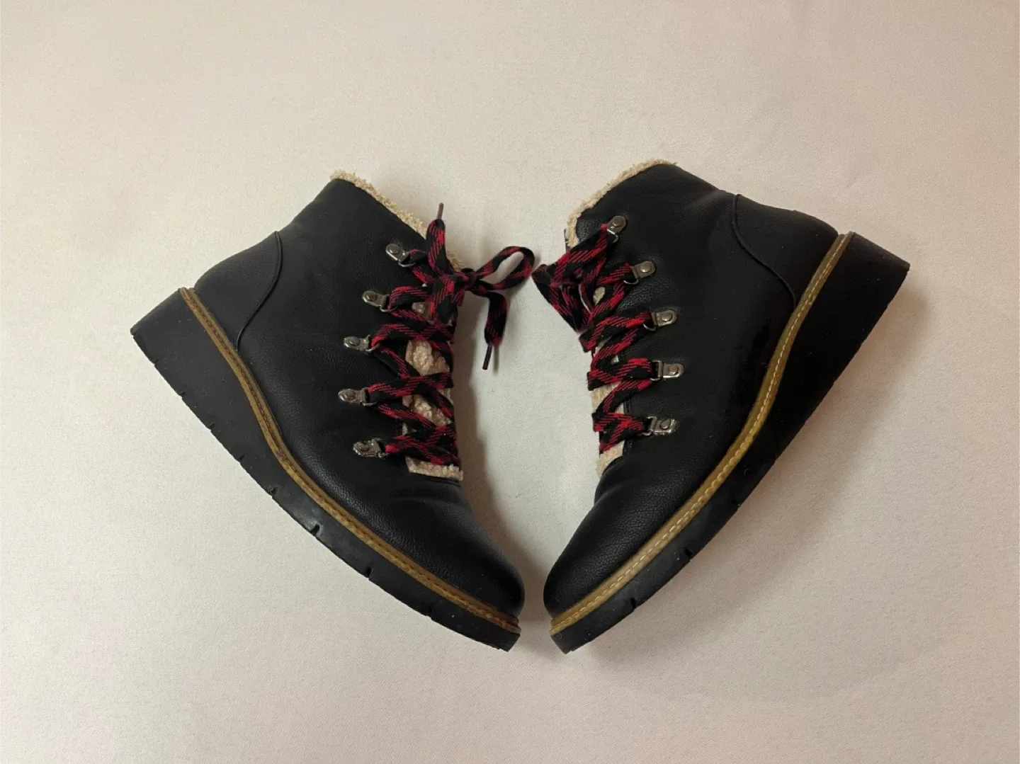 Women’s Size 9 - Dr. Scholl’s Black, Cozy Boots thumbnail