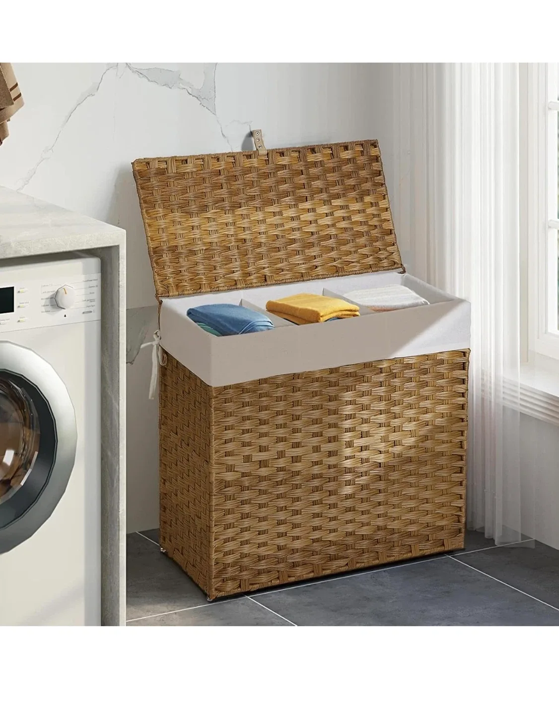 Wicker Laundry Hamper with Lid image indicator(3)
