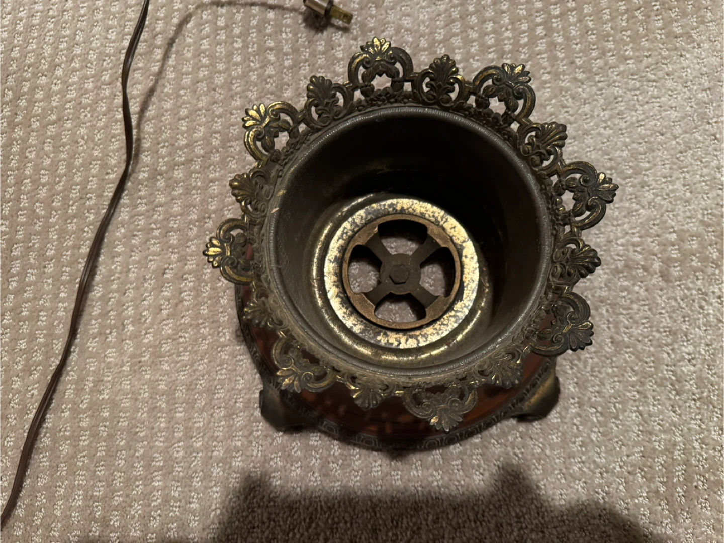 Antique Brown & Gold Hurricane Lamp - photo 5