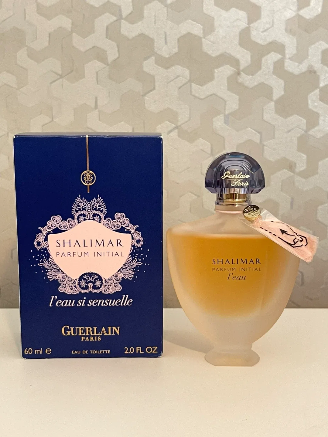 Guerlain Shalimar Parfum Initial L’Eau Si Sensuelle thumbnail