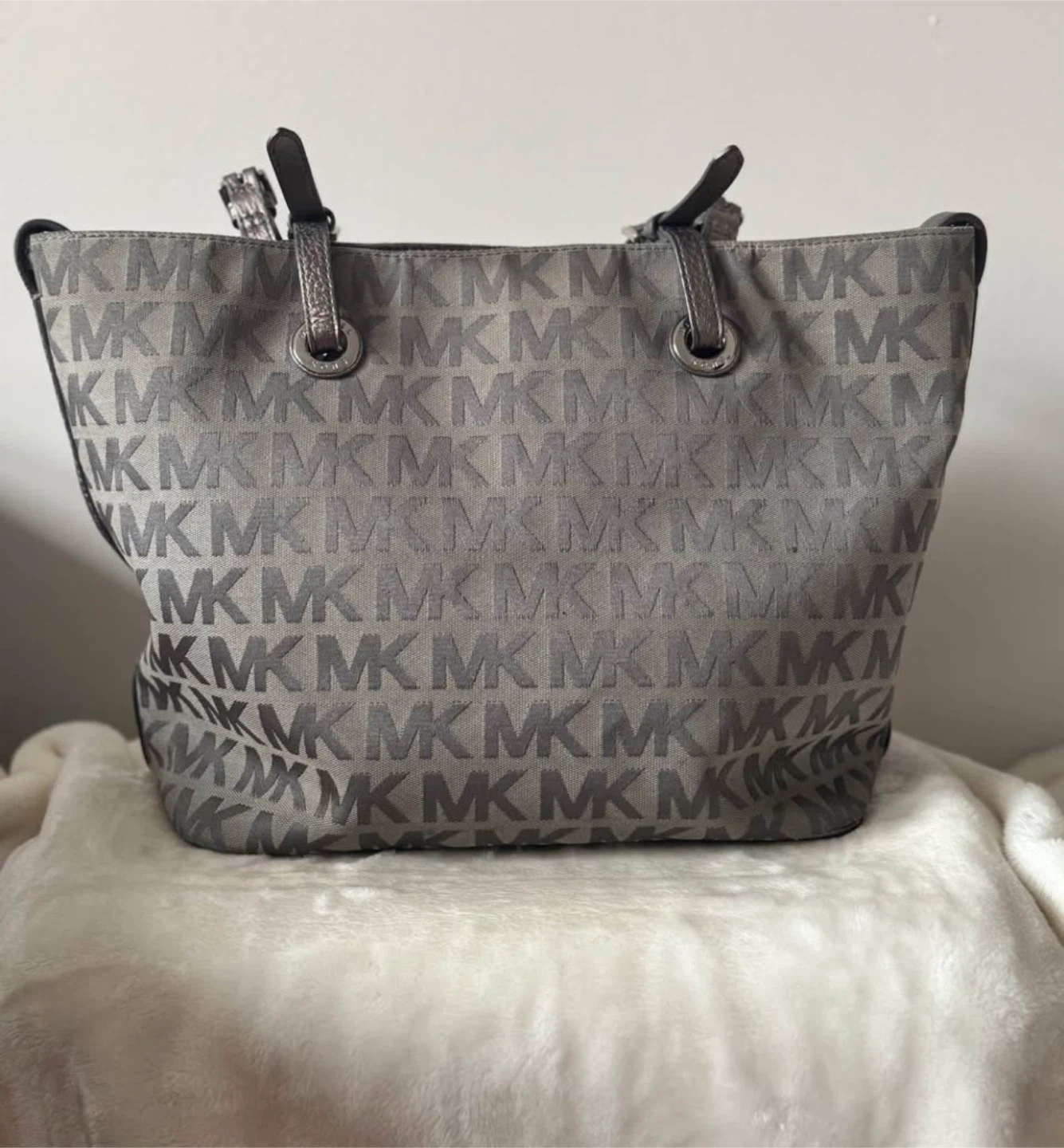 Michael Kors Tote Bag - Grey