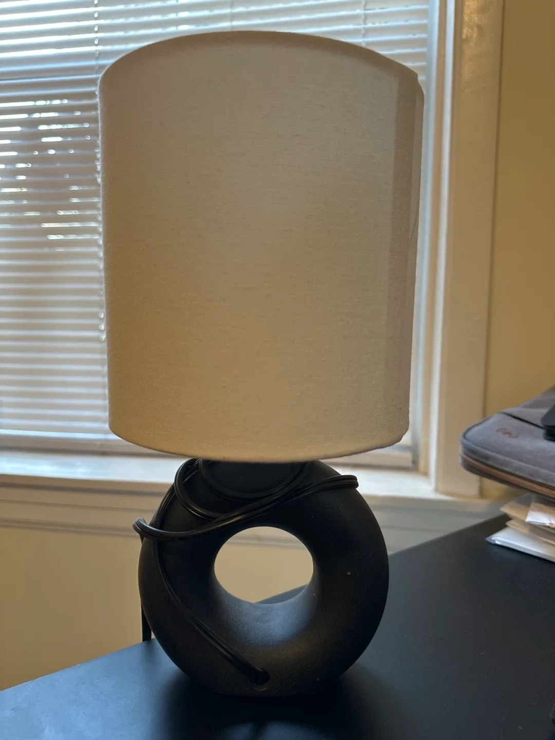 Modern Donut Table Lamp - Black thumbnail