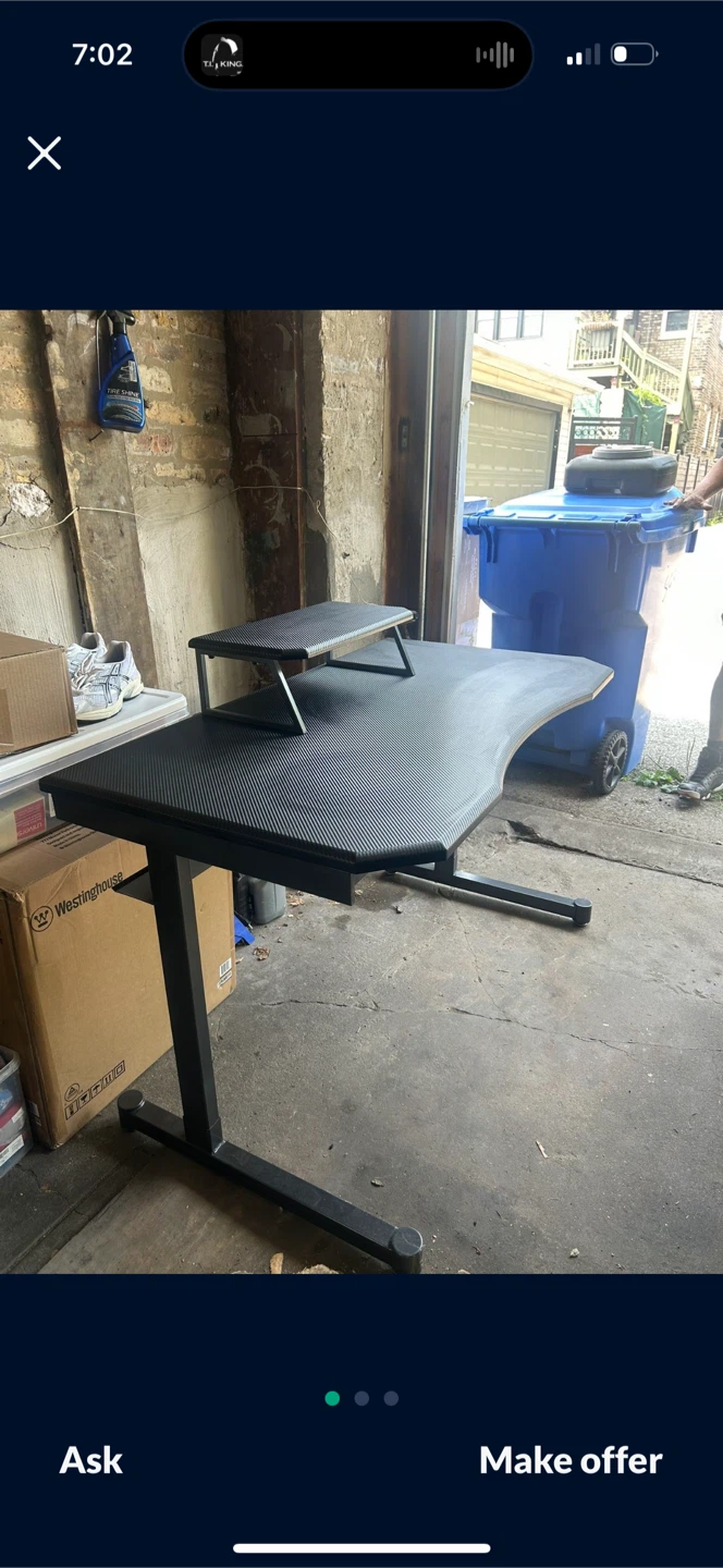 Gaming Desk with Monitor Stand. Easy garage pick up - photo 4
