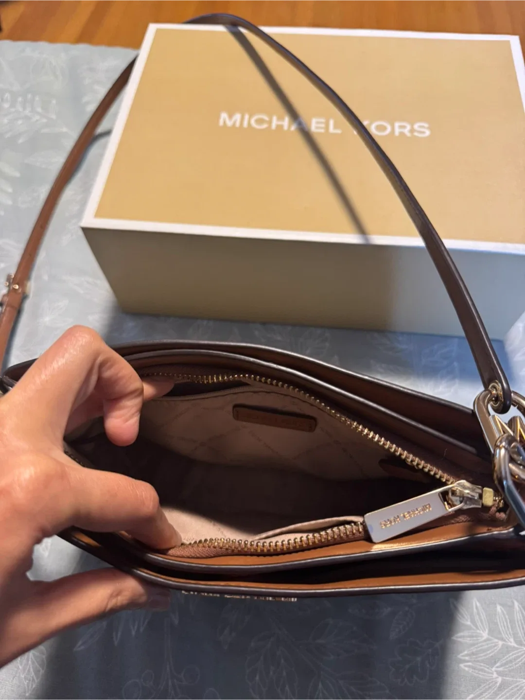 Michael Kors Brown Crossbody Bag- image indicator(3)