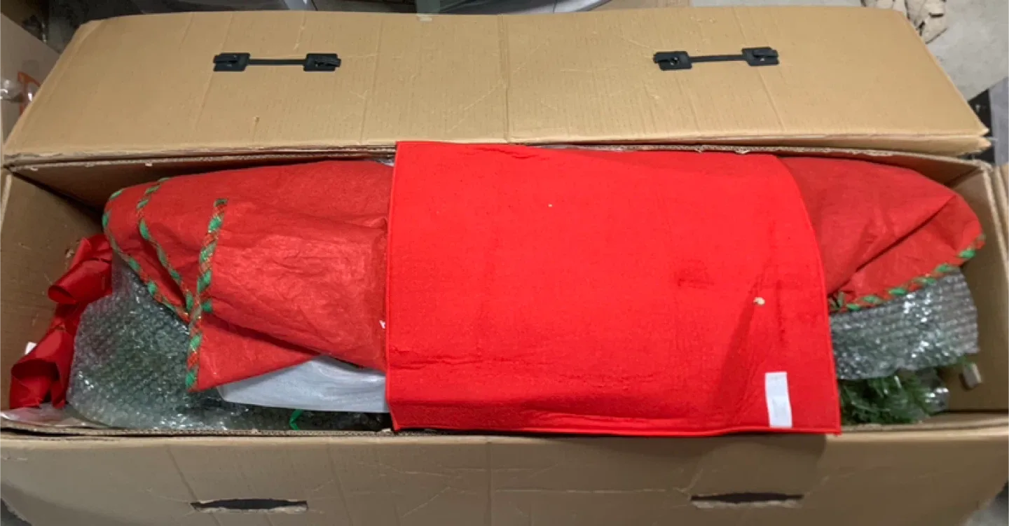 Holiday Time 7.5 ft Pre-Lit Kennedy Pine Tree image indicator(3)